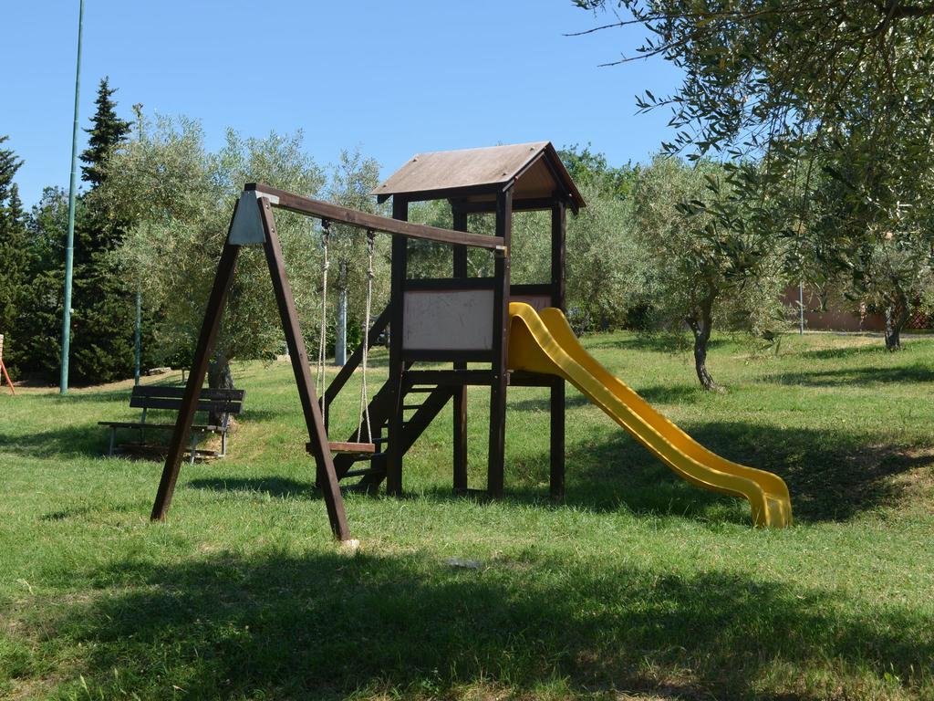 Garden Village San Marino Rum bild